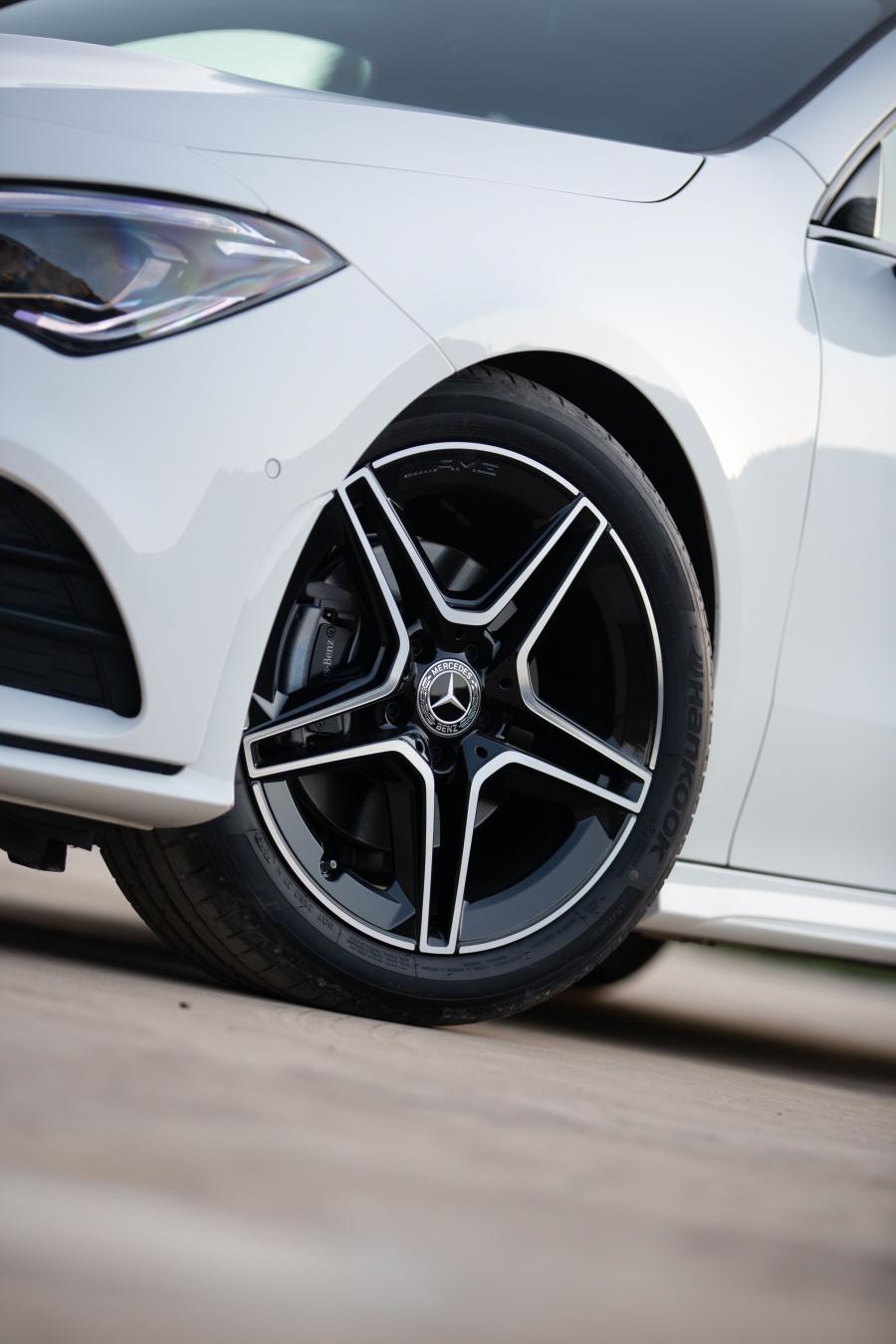 Колеса Mercedes-Benz CLA180 d AMG Line 2019 года  (WW) (фото 11 из 28)